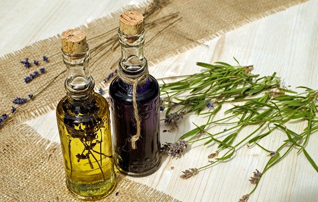 What are the difference between ayurveda and naturopathy? What are the difference between ayurveda and naturopathy?